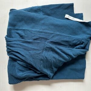 Lululemon Sit In Lotus Wrap Sweater – 8 Blue/Teal